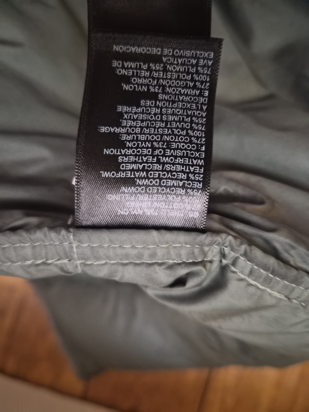 The North Face Women’s Sage Green Puffer Coat with Belt - Picture 7 of 10